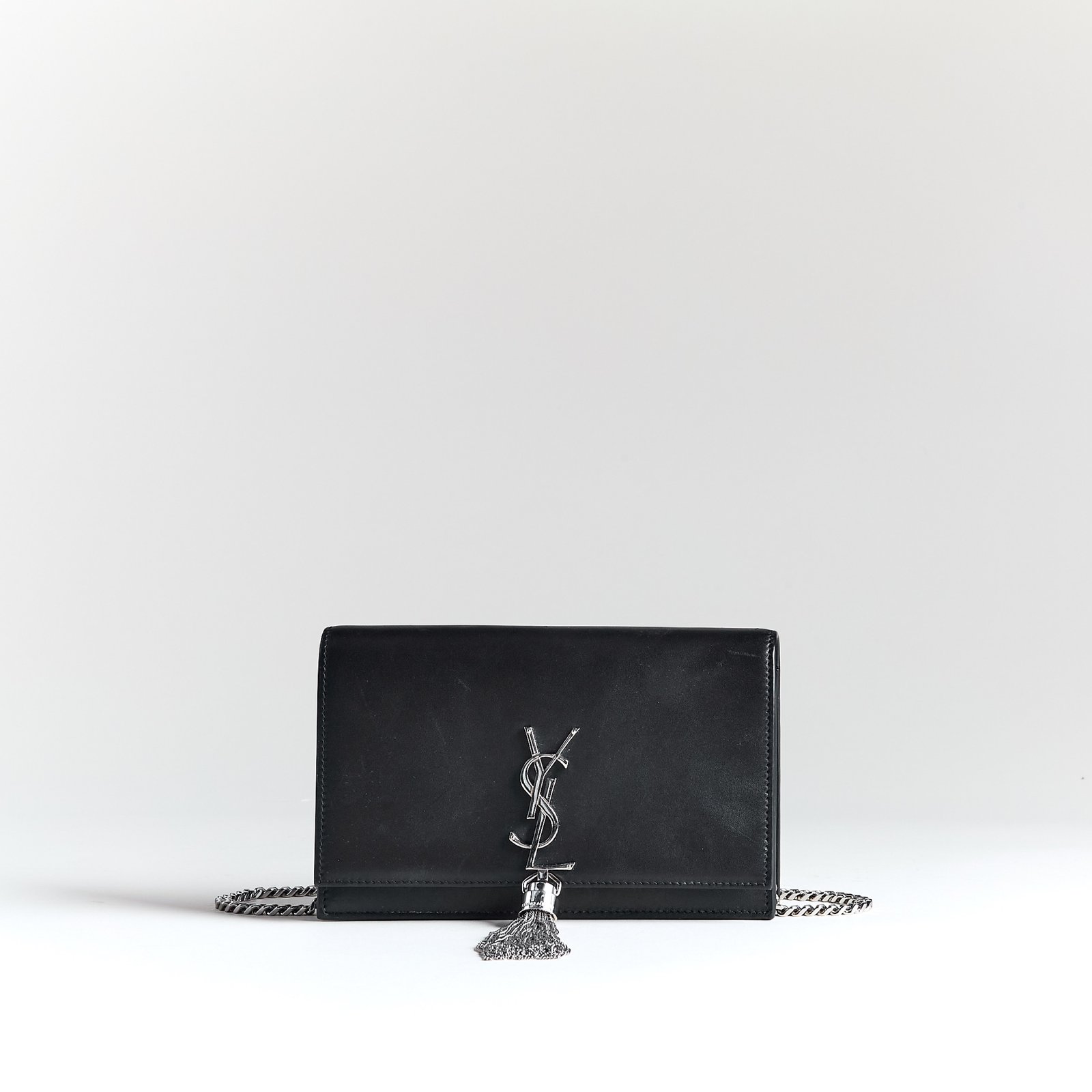 Kate Tassel Wallet on Chain
