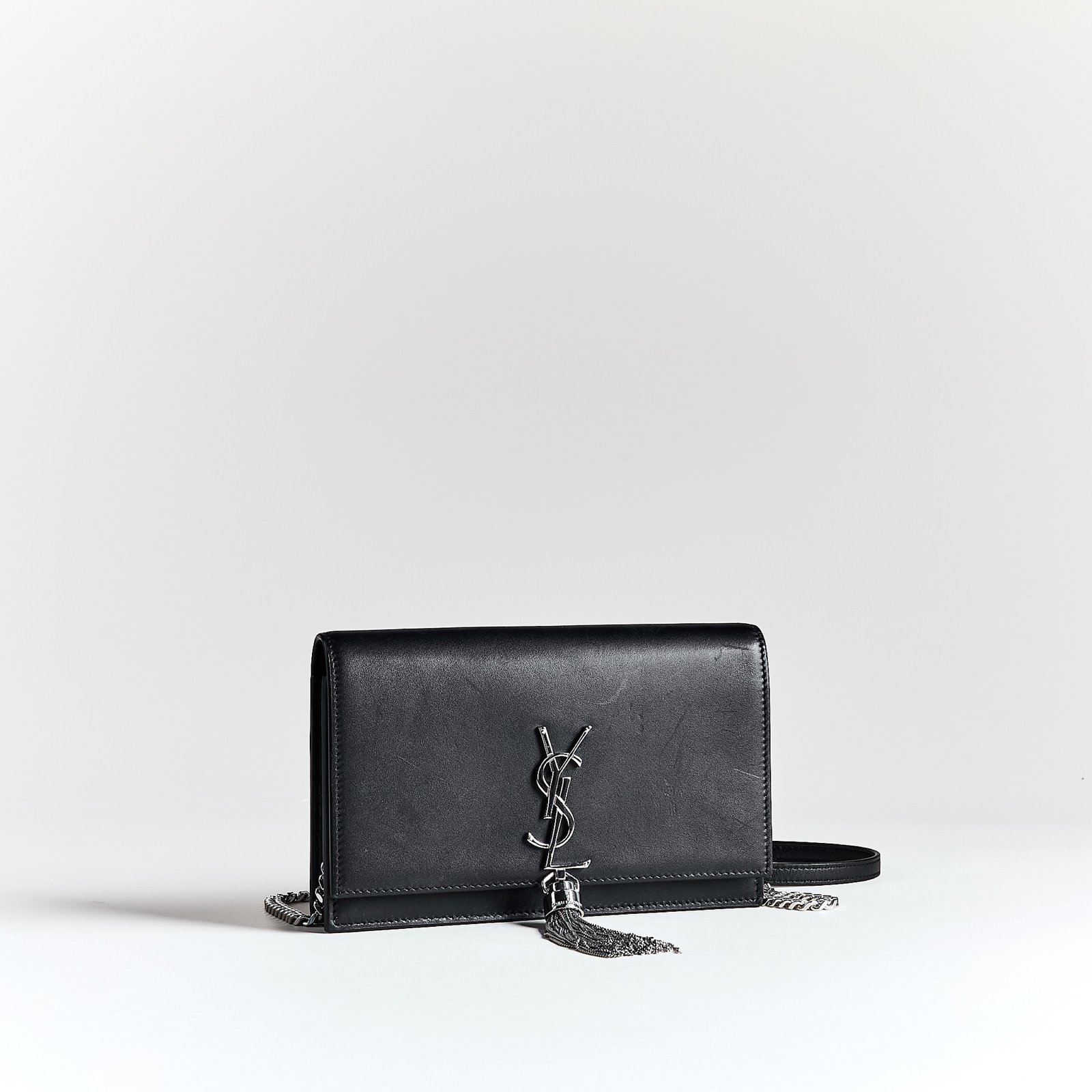 Kate Tassel Wallet on Chain