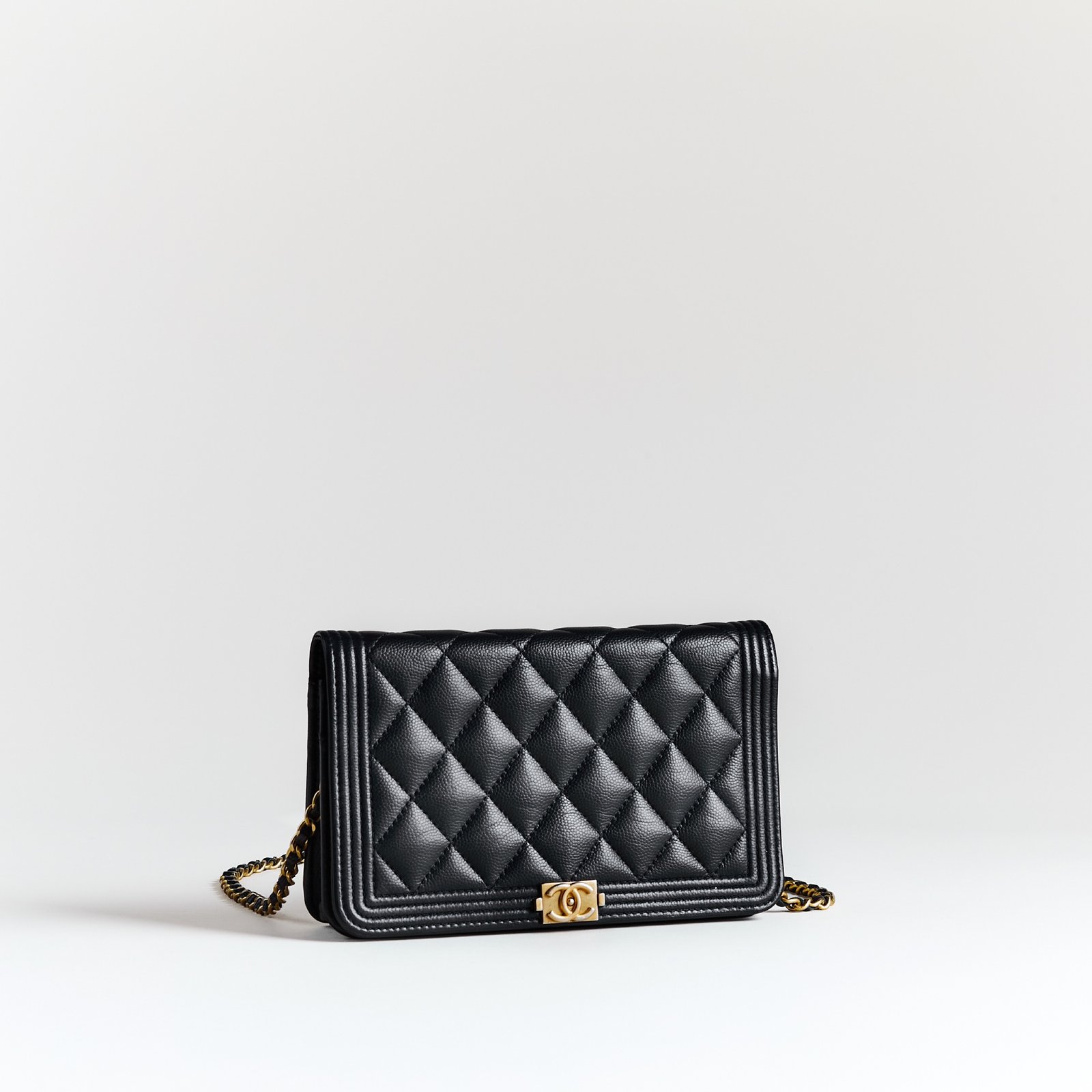 Boy Wallet on Chain