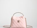 Classic Clutch with Chain
